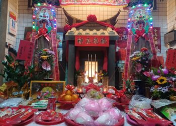 富岡開庄福德祠土地公首度進戲院　廟方宣布包場力挺《三清》