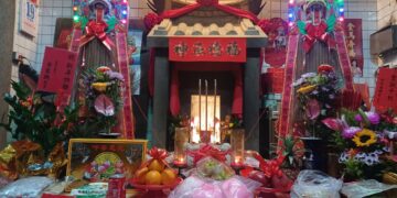 富岡開庄福德祠土地公首度進戲院　廟方宣布包場力挺《三清》