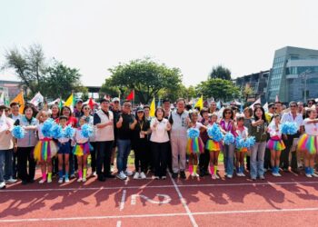 屏縣光華國小全新PU跑道繽紛落成　守護學子奔馳夢想