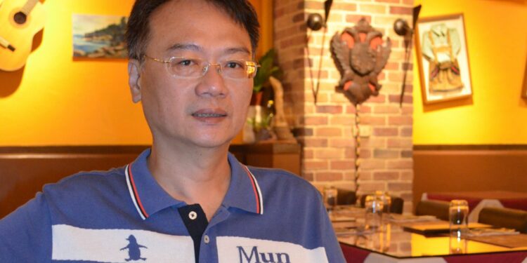 珠寶藝術綻放國際舞台　吳佳楨《綻放花園》作品詮釋生命之美