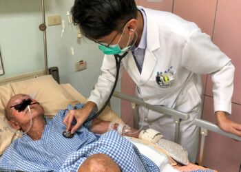 長者肺炎風險高4倍 醫師揭6大預防關鍵