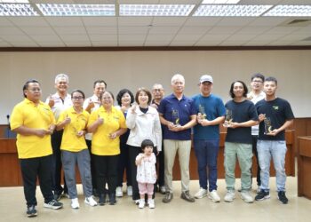 屏東農業實力亮眼　表揚全國優良產銷班及蜂蜜評鑑獲獎農友