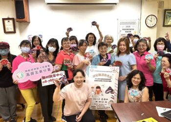 主婦華麗轉身打造客家拼布界精品　潮州就業中辦課邀阿嬌姐分享