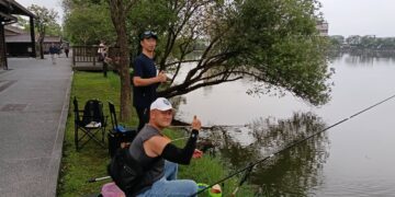 移除外來種魚類   守護貯木池原生魚類