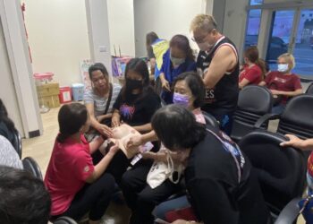 乳癌篩檢車開進社區  早期發現、早期治療守護女性健康