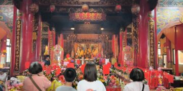 員林衡文宮玄天上帝壽誕  發放救濟金與獎學金彰顯神威