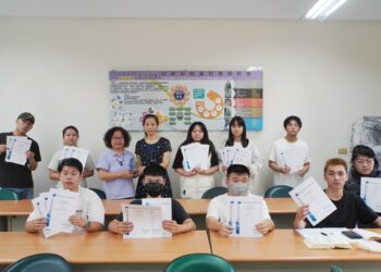 大葉企管系考取百張證照   榮獲大學院校E化教學優良獎