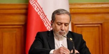 最後通牒倒數 24 小時:伊朗拒絕重啟海峽 美、以、伊戰火全面升級