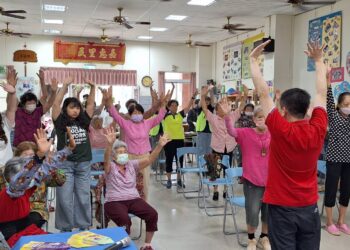 嘉藥USR計畫深耕西港創意胡麻料理　與精油香氛守護長者健康