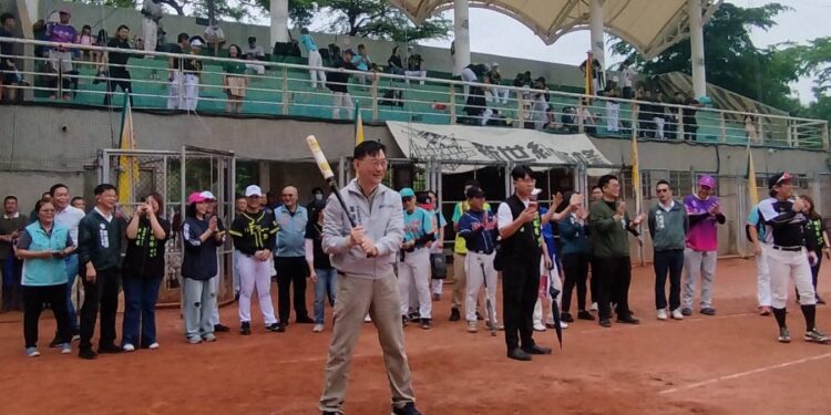 首屆關帝盃慢壘賽登場　雲天宮組隊響應傳遞忠義善念