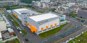 卓揆視察嘉義市西區全民運動館　黃敏惠爭取挹注更多公共設施經費