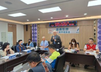 佳政協力導廉行，琪守公器正風範