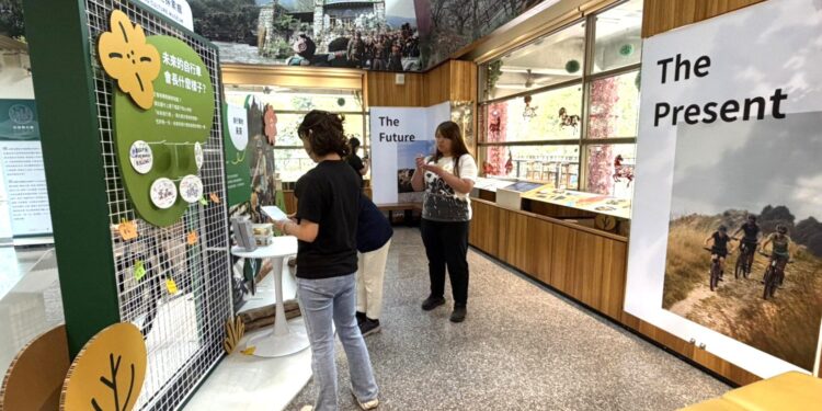 穿越兩百年的低碳旅程 茂管處「擁抱騎行」自行車主題展　4 月起新威遊客中心盛大登場