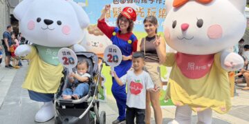 屏東兒童節「包圍縣府」　　「孩子作主」落實兒童參與權