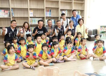 嘉義縣新港鄉圖書館翻新啟用　打造全齡友善閱讀新地標