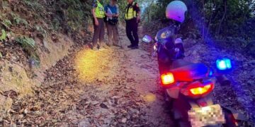 拾荒老父守護弱智女　潮警深耕鄰里送關懷暨潮州警訊