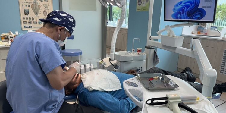 屏東縣「中低收入老人補助裝置假牙」 符合資格的縣民可以申請補助