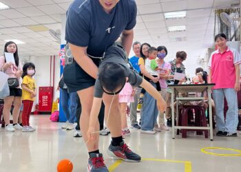 新北愛小孩!板橋北區托育中心推融合教育 四維公園親子同樂熱翻天