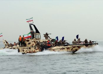 「炸彈下的對話」：美以聯軍重創伊朗設施，川普點名盟友「為油自戰」