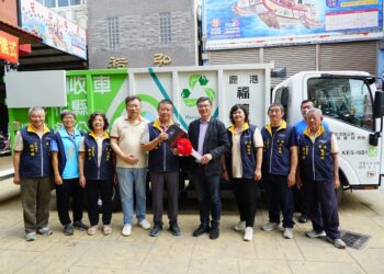 鹿港福德祠捐贈傾卸式資源回收車  充分展現回饋鄉里的崇高精神