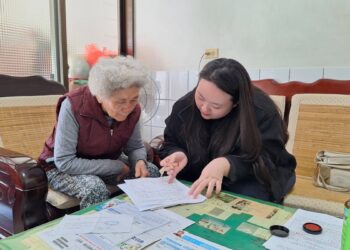 榮民遺孀肢障行動不便 榮服處為減奔波之苦協助辦理權益申請