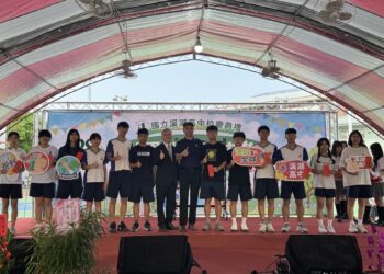 溪高歡度28週年校慶 藝文展展示學生的學習成果