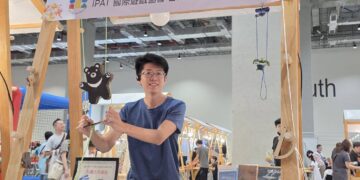 不只是玩具還是親子的共修課！張宇文跨界設計百件作品     獲選外交部贈外賓禮