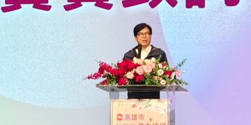 【疼媽媽、護寶寶、顧家庭】高市慶祝母親節活動《美力媽媽頒獎典禮》，陳其邁親自宣布、端出托育升級大禮包