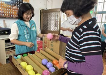 失智照護不漏接 嘉義縣串聯社區資源陪伴長者走出家門