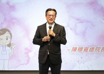 影音/彰基慶祝護師節  年終最高10.5個月 加碼新人月薪5萬起跳