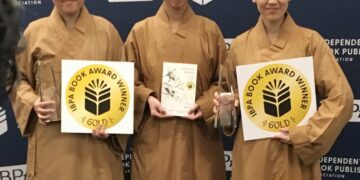 真如(ZHEN-RU)英文書《Kindling Hope》點燃希望 榮獲2026年「IBPA圖書獎」勵志類及詩歌類雙料金獎肯定 從關懷人心出發 建構心靈桃花源