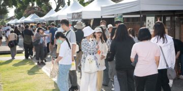 舊監宿舍群「木日小市」皮友齊聚　漫遊木都歡度母親節