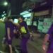 拙劣演技破功！通緝犯假身份遭識破 當街狂奔百公尺仍體力不支遭逮