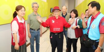 105歲傳奇羽球選手林友茂來嘉開講！ 400位觀眾齊見證「樂齡勇壯」精神