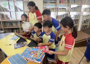 桃市圖攜手屏大「朱雀計畫」 跨越300公里贈書南方偏鄉小學