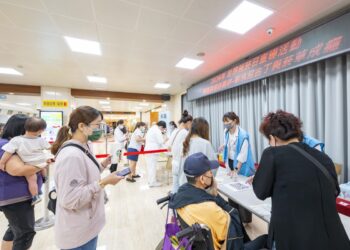 影音/電子煙不只是「替代品」　醫界示警：年輕族群恐成新受害者