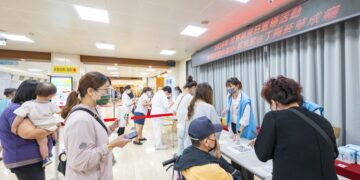 影音/電子煙不只是「替代品」　醫界示警：年輕族群恐成新受害者