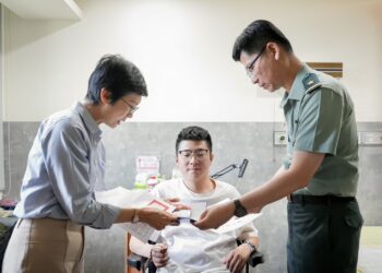 撐起英雄後盾！林岱樺二度探視因公重傷官兵　成功爭取專案醫療與撫卹金到位 讓制度溫暖第一線弟兄