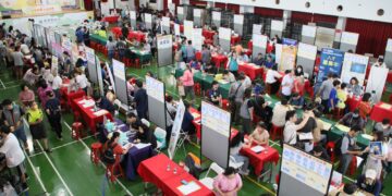 嘉義縣大型徵才活動引人潮　41家企業釋出逾1,100職缺