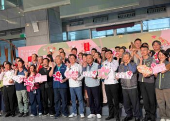從萬里金山到市府大廳！萬金杜鵑美學盛事今啟動     打造室內最美打卡點