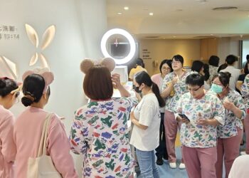 護病比佳、高CP值歡渡護師節 彰基護理師嗨翻天