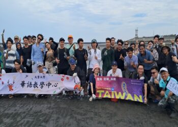 當蚵田遇見風機　王功蚵藝帶領國際青年讀懂台灣西海岸