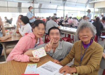 台南看守所母親節活動溫馨登場 380名收容人親手寫下想對媽媽說的話