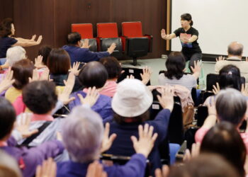 年輕乳癌超兇險 學者專家籲自我留意檢查 並請各界重視康復者議題