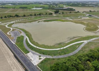 溪州溪排水崁頂支線護岸改善工程　屏東縣政府竣工典禮
