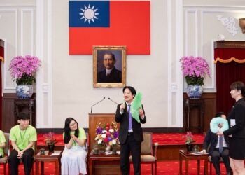 原青力量走向國際大仁科大海外志工團隊獲邀赴總統府