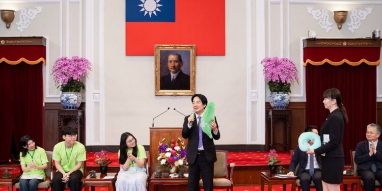 原青力量走向國際大仁科大海外志工團隊獲邀赴總統府
