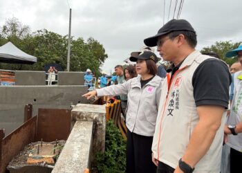 強降雨高風險期 縣長視察萬巒、185縣道防汛工程