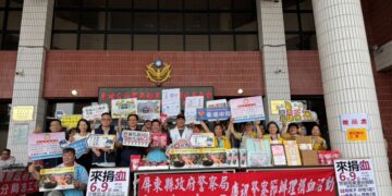 東港警銀聯手阻詐 成功攔阻民眾臨櫃匯款10萬元暨東港警訊