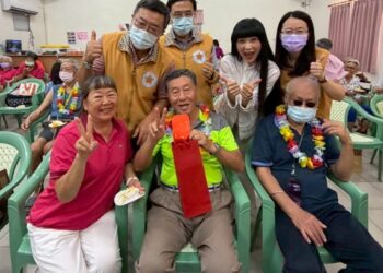 高雄榮家端陽安康情粽傳香 『讓爺奶成為心中的寶』演唱會溫馨開唱暨高榮家訓
